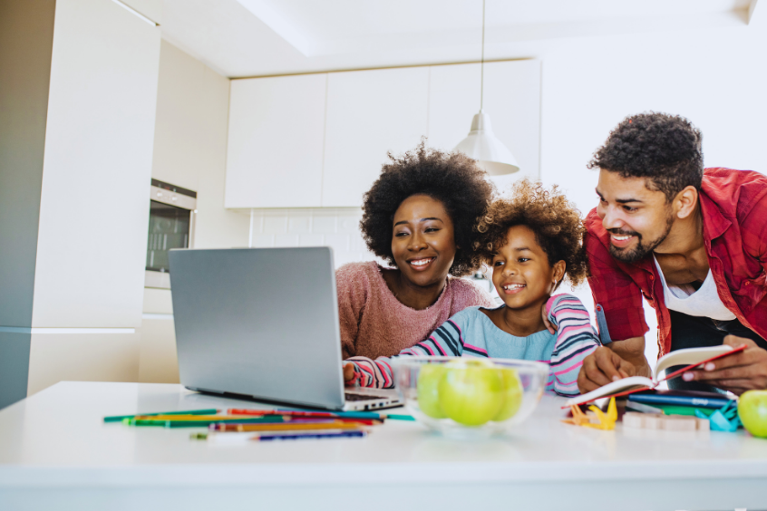 Parents learning with their daughter online